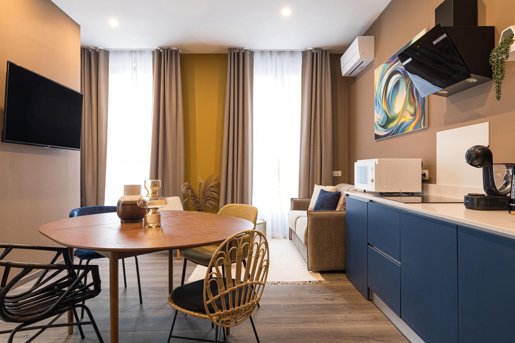 Appartement Legend Majestic - Parking Prive Gratuit- Climatisation - Gare - Centre - News!!!